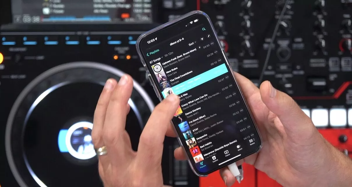 4 formas de agregar un servicio de streaming de música a tu set DJ
