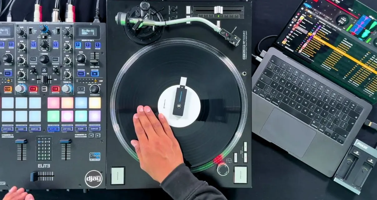 Djay Pro 5.2 agrega mejorado soporte de hardware