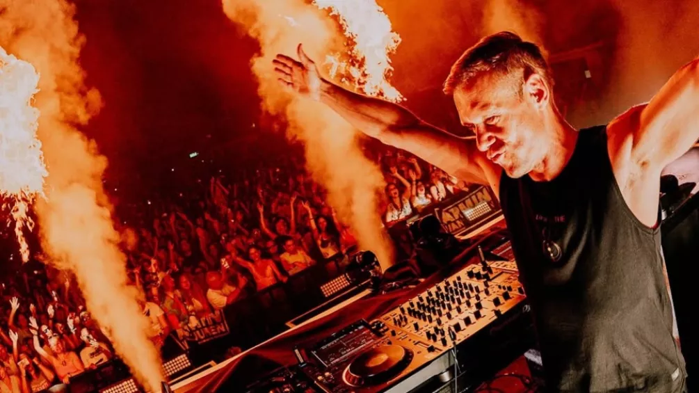 Armin van Buuren lanza ‘A State Of Trance Ibiza 2025’: Escúchalo